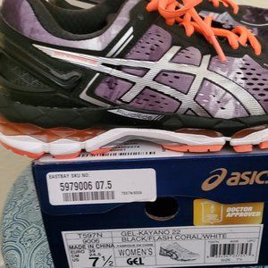 ASICS GEL-KAYANO 22 BLACK/CORAL/WHITE NIB SZ 7.5